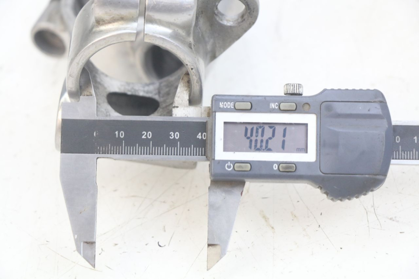 photo de MANUBRIO KAWASAKI ZX-6R ZX6R 600 (1995 - 1997)