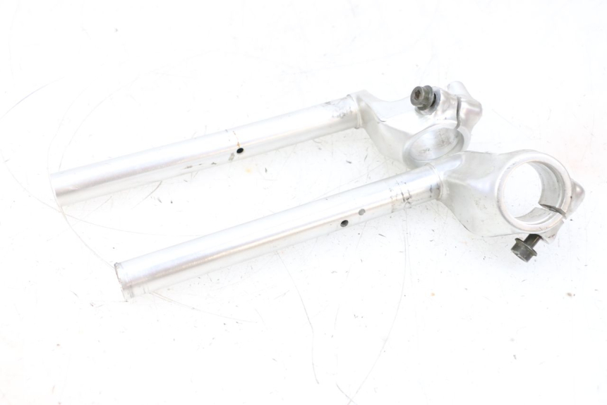 photo de MANUBRIO HONDA NSR R 125 (1994 - 2003) - Zoom sullo stato d'uso