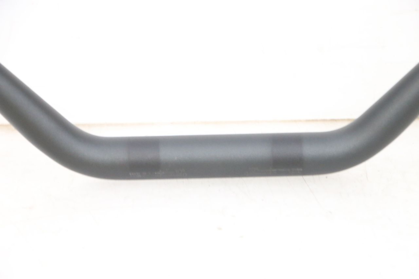 photo de MANUBRIO BMW R GS 1250 (2021 - 2024) - Ricambio usato controllato