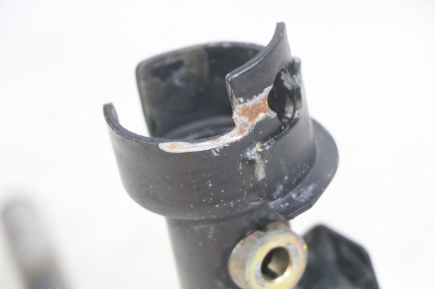 photo de MANUBRIO PEUGEOT TREKKER 50 (1998 - 2004)