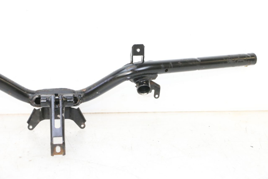 photo de MANUBRIO PIAGGIO VESPA GTS SUPER IE 125 (2009 - 2016) - Dettagli dei punti di fissaggio