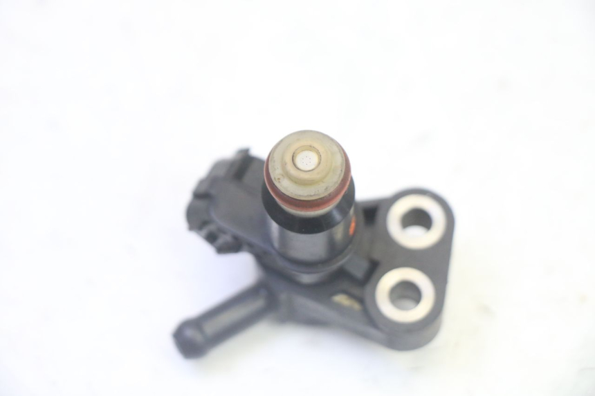 photo de INIETTORE HONDA FES S-WING SWING ABS 125 (2007 - 2015)