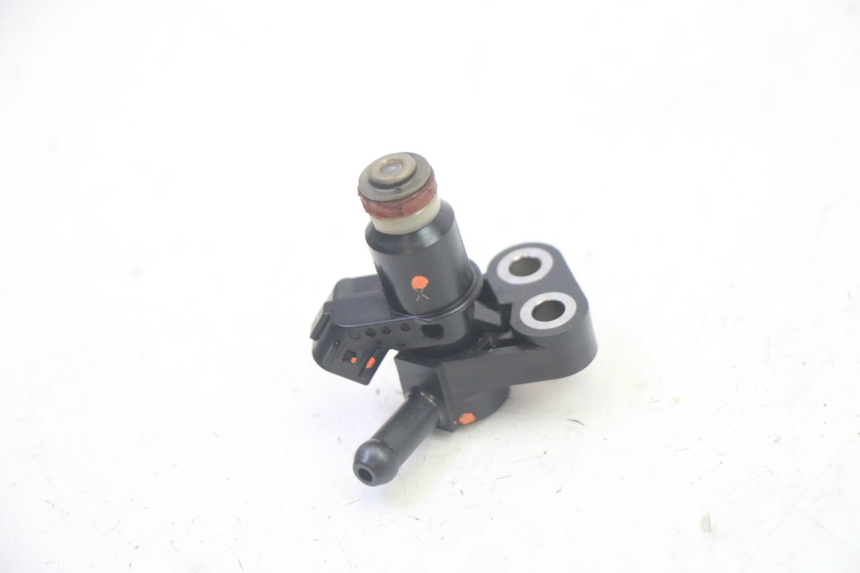 photo de INIETTORE HONDA FES S-WING SWING ABS 125 (2007 - 2015)