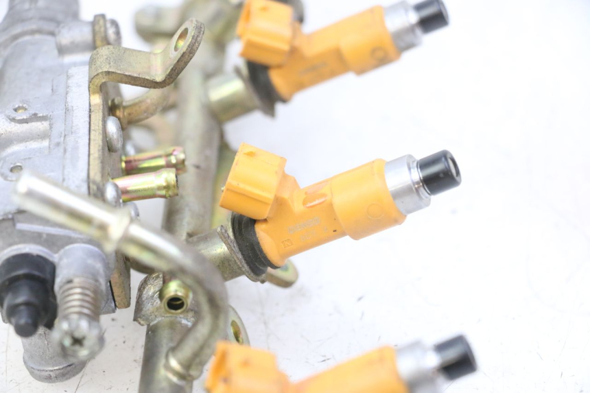 photo de INIETTORE YAMAHA FZ6 N FAZER 600 (2004 - 2006)