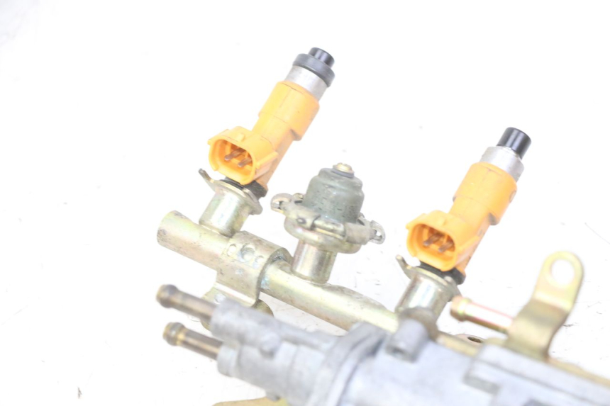 photo de INIETTORE YAMAHA FZ6 N FAZER 600 (2004 - 2006)