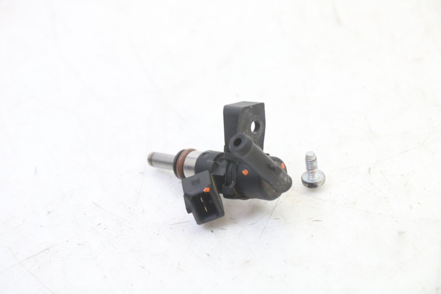 photo de INIETTORE BMW G310 R 310 (2016 - 2020)