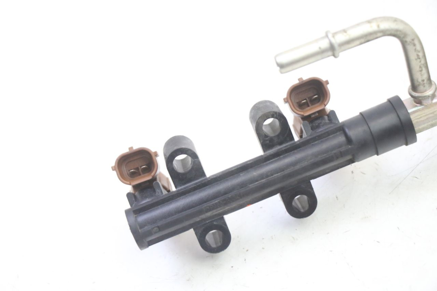 photo de Iniettore SUZUKI GSR 750 (2011 - 2017)