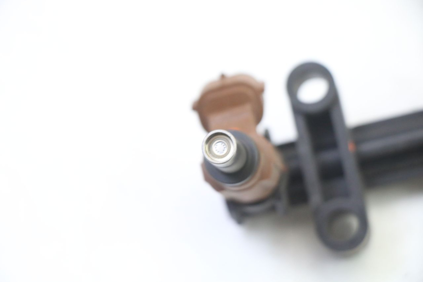 photo de Iniettore SUZUKI GSR 750 (2011 - 2017)