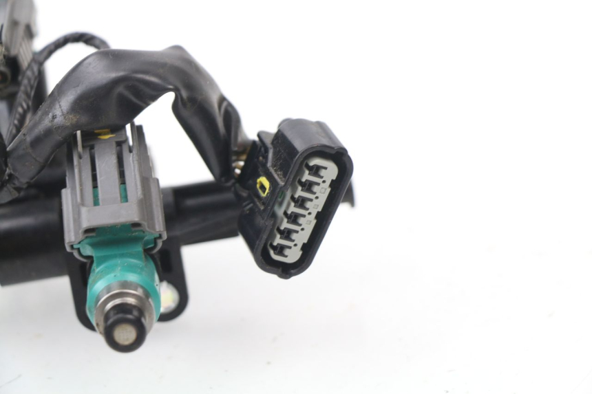 photo de Iniettore HONDA VFR F 1200 (2010 - 2015)