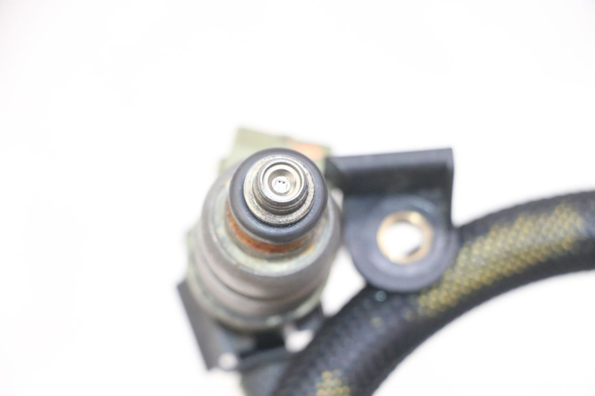 photo de INIETTORE PEUGEOT SATELIS COMPRESSOR K15 125 (2006 - 2009)