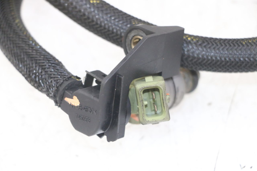 photo de INIETTORE PEUGEOT SATELIS COMPRESSOR K15 125 (2006 - 2009)