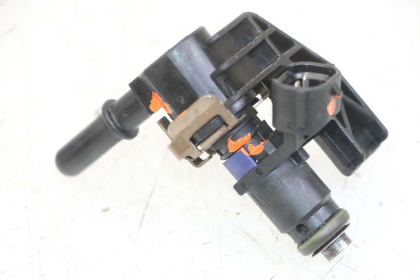photo de INIETTORE PEUGEOT SATELIS 125 (2013 - 2018)