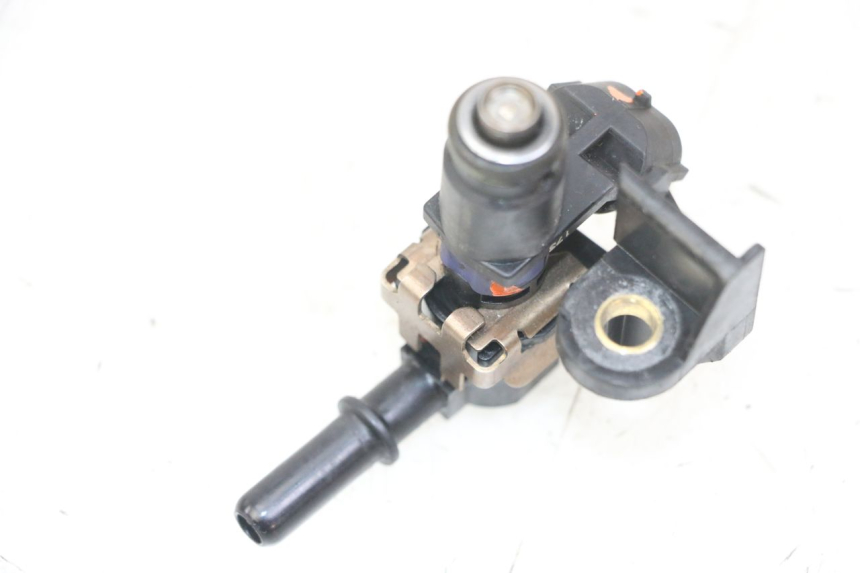 photo de INIETTORE PEUGEOT SATELIS 125 (2013 - 2018)