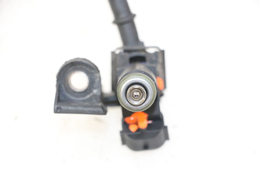 photo de INIETTORE PEUGEOT SATELIS 125 (2010 - 2012)