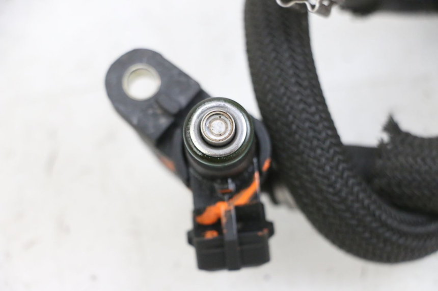 photo de INIETTORE PEUGEOT SPEEDFIGHT 4 4T EFI 50 (2021 - 2025) - Primo piano tecnico