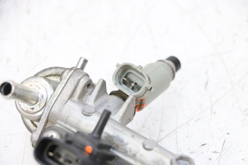 photo de INIETTORE YAMAHA TDM ABS 900 (2002 - 2014) - Altra vista dell'articolo