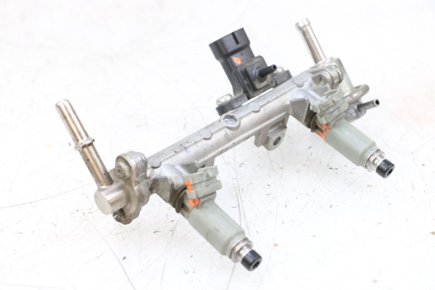 photo de INIETTORE YAMAHA TDM ABS 900 (2002 - 2014) - Altra angolazione