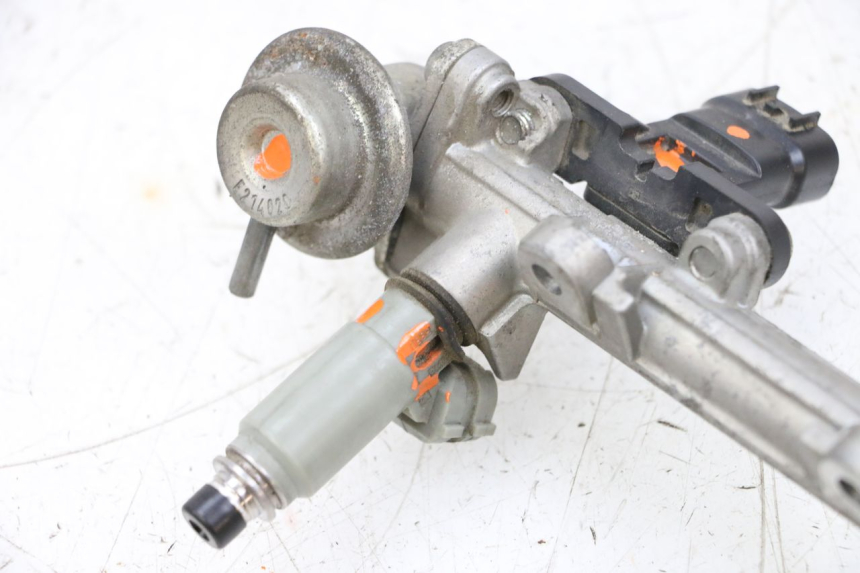 photo de INIETTORE YAMAHA TDM ABS 900 (2002 - 2014) - Dettagli dei punti di fissaggio