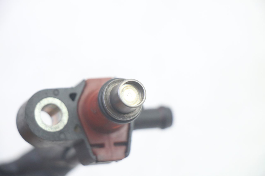 photo de INIETTORE YAMAHA XMAX X-MAX 125 (2006 - 2009) - Altra angolazione