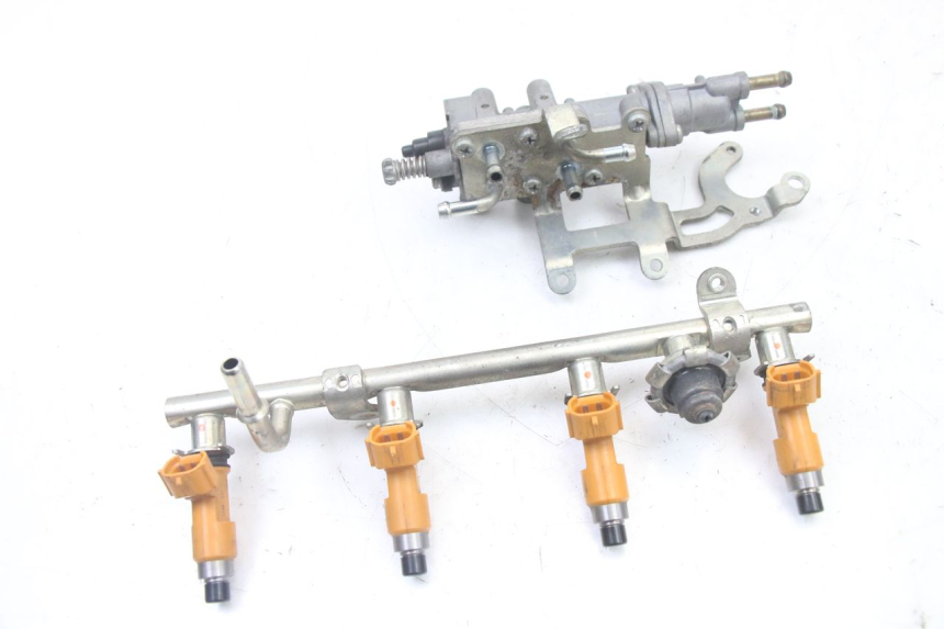 photo de INIETTORE YAMAHA XJ6 ABS 600 (2008 - 2016)