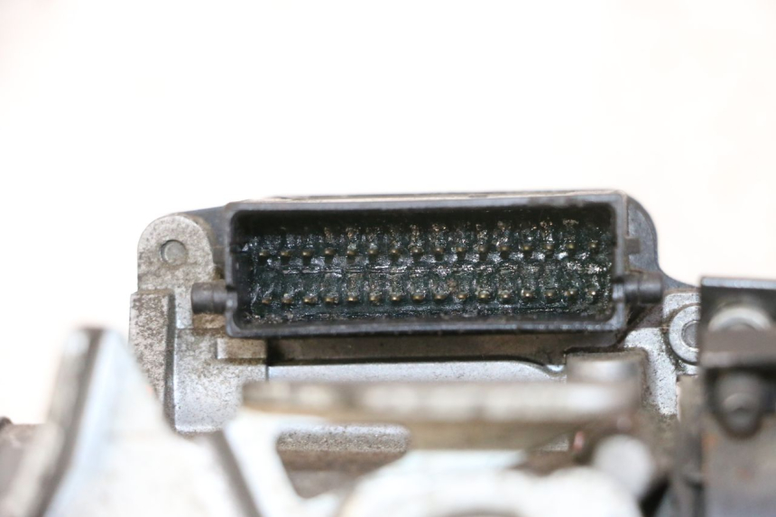 photo de INIEZIONE HONDA FES S-WING SWING ABS 125 (2007 - 2015)