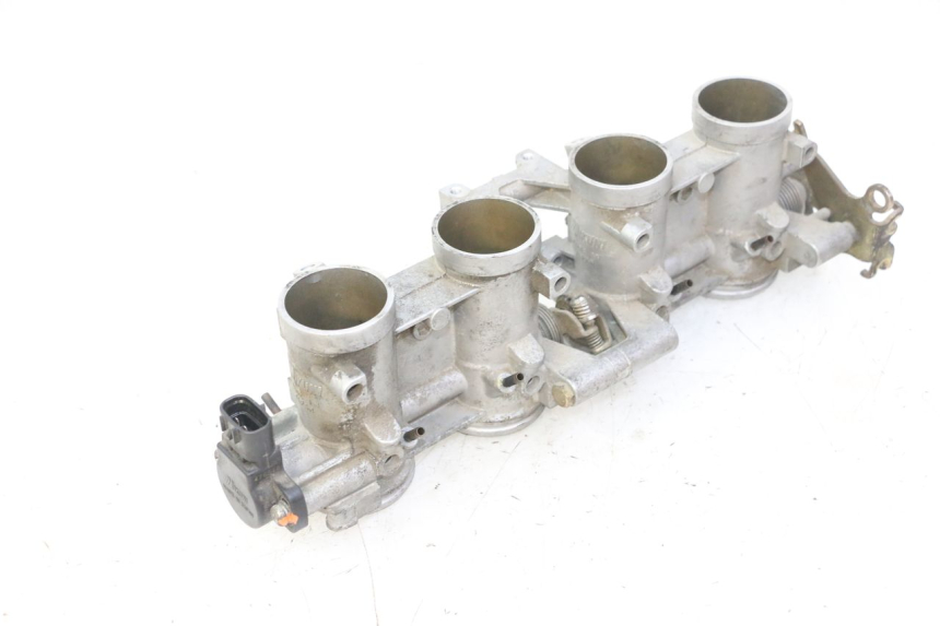 photo de CORPO FARFALLATO YAMAHA FZ6 N FAZER 600 (2004 - 2006)