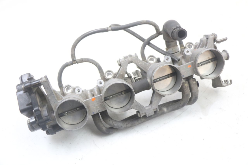 photo de CORPO FARFALLATO SUZUKI GSR 750 (2011 - 2017)