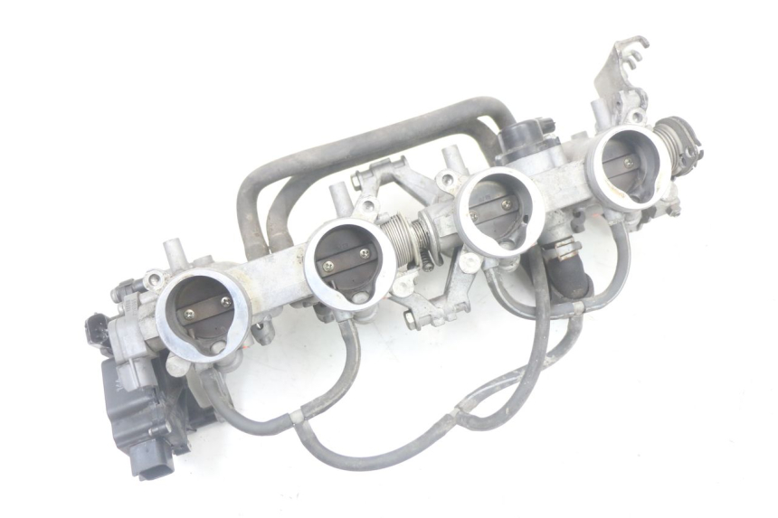 photo de CORPO FARFALLATO SUZUKI GSR 750 (2011 - 2017)