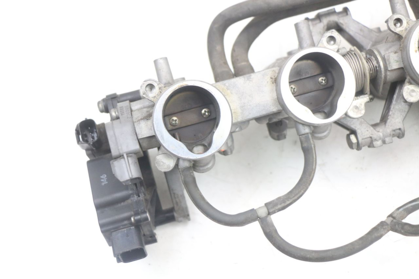 photo de CORPO FARFALLATO SUZUKI GSR 750 (2011 - 2017)