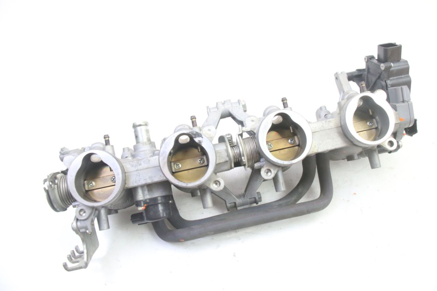 photo de CORPO FARFALLATO SUZUKI GSR 750 (2011 - 2017)