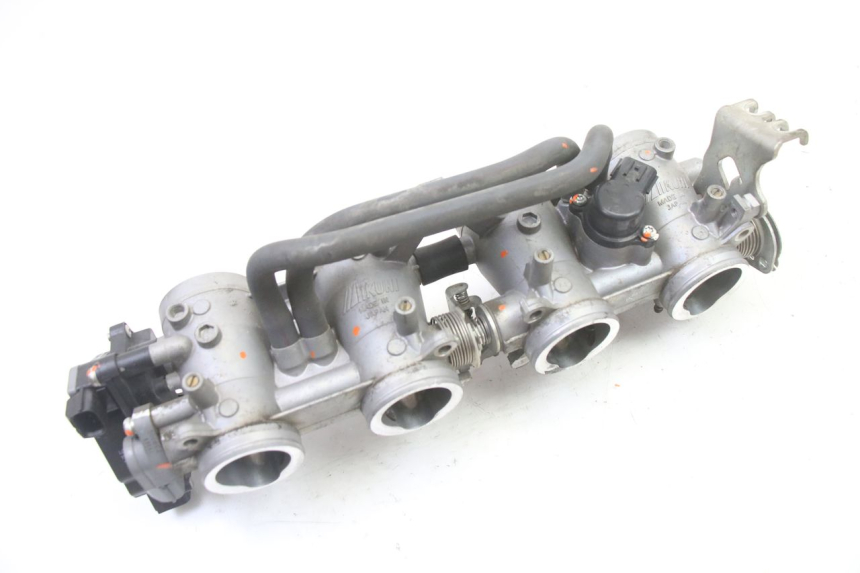 photo de CORPO FARFALLATO SUZUKI GSR 750 (2011 - 2017)