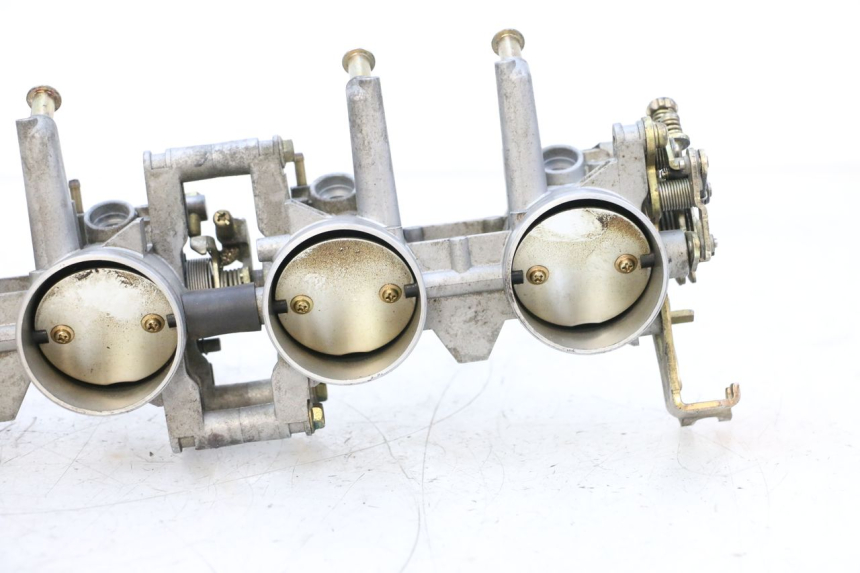 photo de CORPO FARFALLATO SUZUKI GSXR GSX-R 1000 (2003 - 2004) - Foto prodotto supplementare