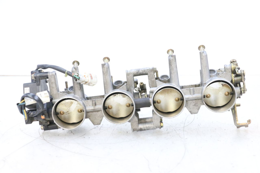 photo de CORPO FARFALLATO SUZUKI GSXR GSX-R 1000 (2003 - 2004) - Focus sulla struttura