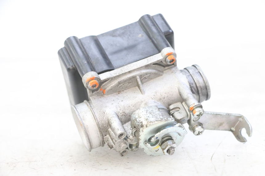 photo de CORPO FARFALLATO PEUGEOT KISBEE 2T 50 (2018 - 2022)