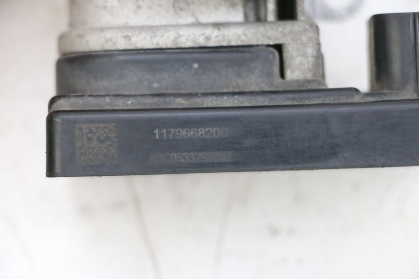 photo de INIEZIONE PEUGEOT KISBEE 4T 50 (2018 - 2022) - Dettaglio del componente