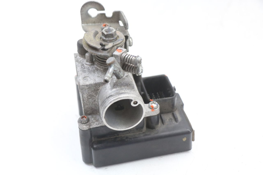 photo de CORPO FARFALLATO KYMCO SUPER 8 4T 50 (2021 - 2024)