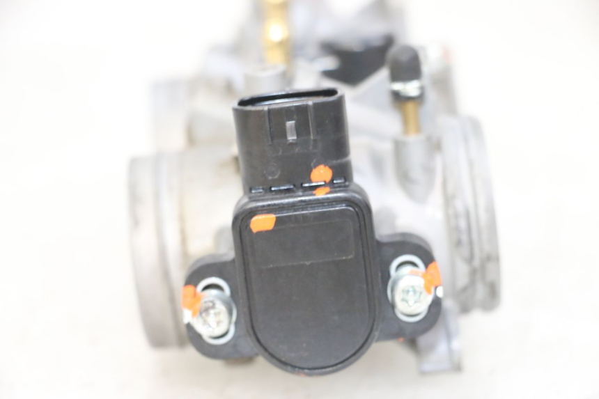 photo de CORPO FARFALLATO YAMAHA MT-07 MT07 ABS 700 (2018 - 2020) - Primo piano tecnico