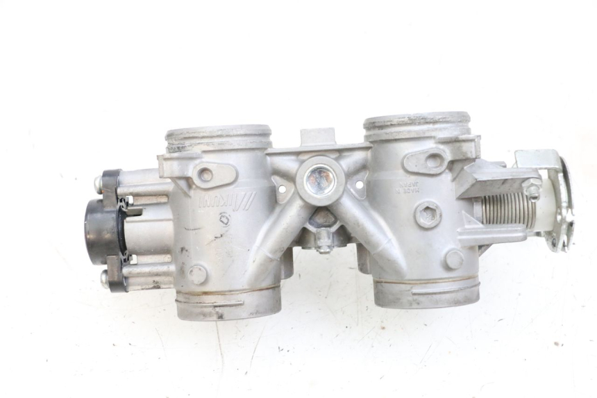 photo de CORPO FARFALLATO YAMAHA MT-07 MT07 ABS 700 (2018 - 2020) - Stato della superficie e materiale