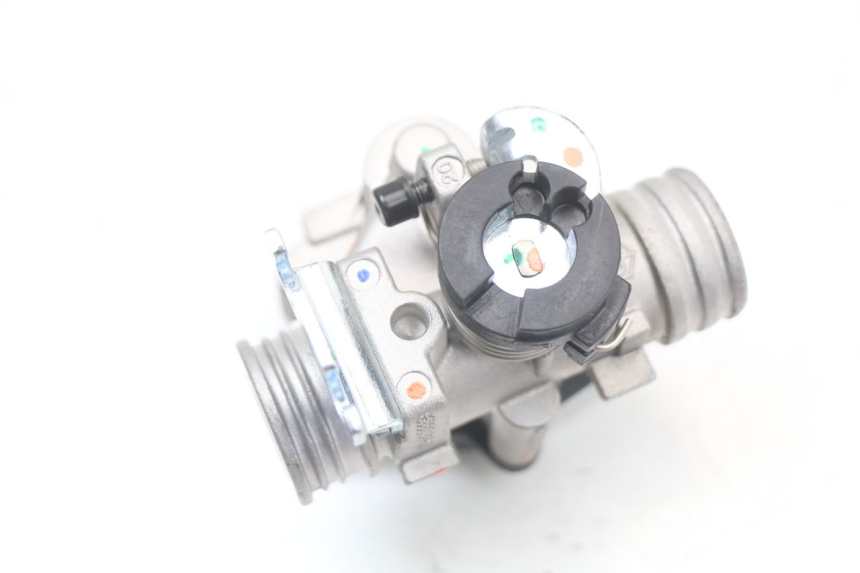 photo de CORPO FARFALLATO PIAGGIO VESPA PRIMAVERA 4T 50 (2021 - 2024)