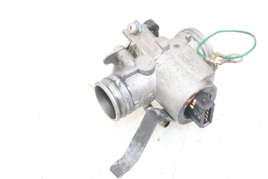 photo de CORPO FARFALLATO PEUGEOT SATELIS COMPRESSOR K15 125 (2006 - 2009)