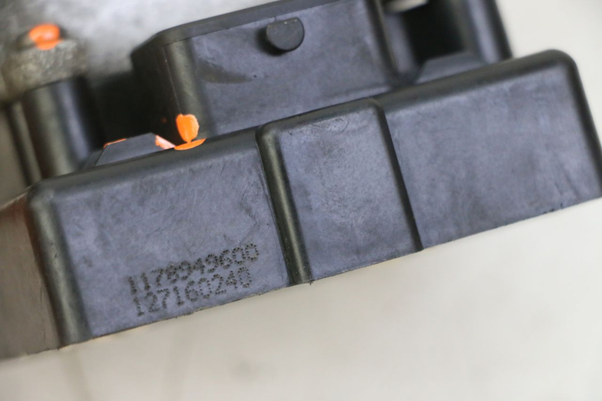 photo de CORPO FARFALLATO PEUGEOT SATELIS 125 (2013 - 2018)