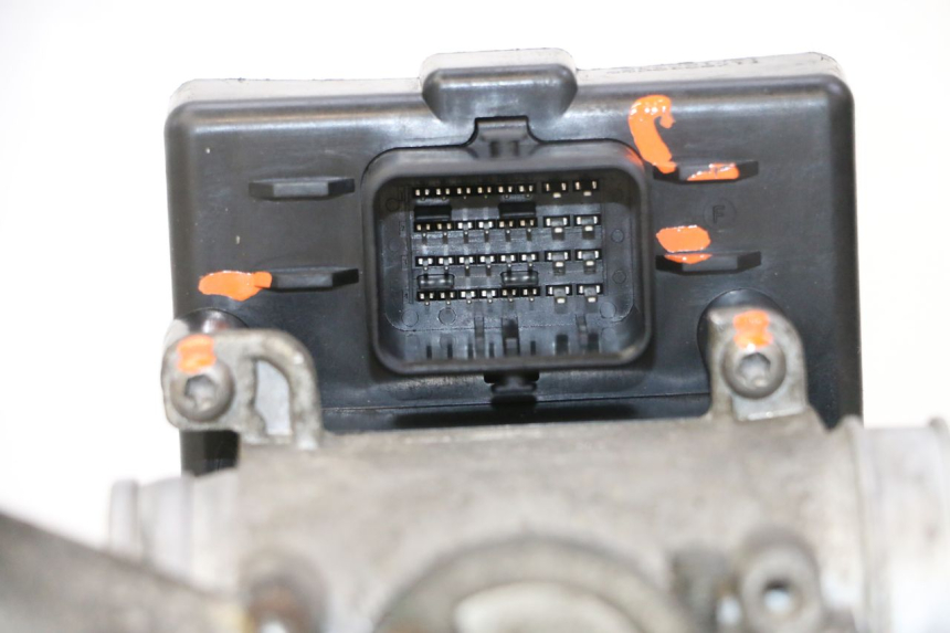 photo de CORPO FARFALLATO PEUGEOT SATELIS 125 (2013 - 2018)