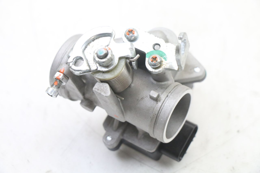 photo de CORPO FARFALLATO LONGJIA SHARPY 125 (2020 - 2024)