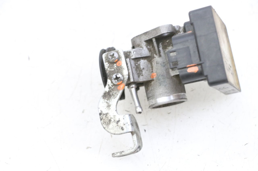 photo de CORPO FARFALLATO PEUGEOT SPEEDFIGHT 4 4T EFI 50 (2021 - 2025) - Dettaglio del componente