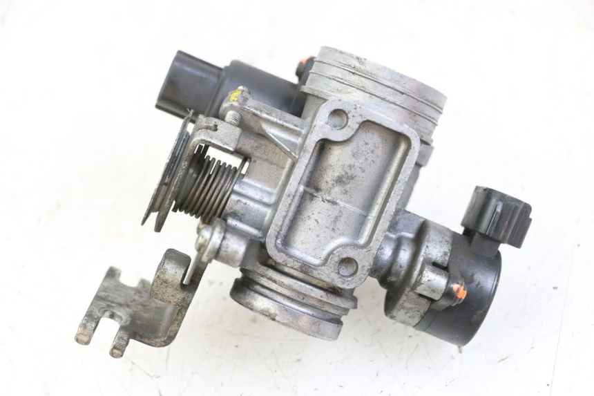photo de CORPO FARFALLATO SUZUKI BURGMAN 125 (2015 - 2017)