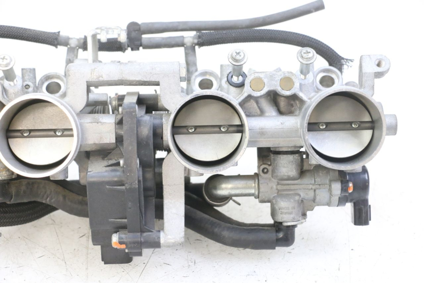 photo de CORPO FARFALLATO SUZUKI GSX F GSXF 650 (2007 - 2015)