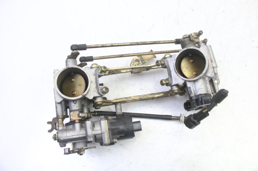 photo de CORPO FARFALLATO SUZUKI SV S 650 (2003 - 2009)