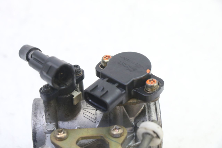 photo de CORPO FARFALLATO SUZUKI SV S 650 (2003 - 2009)