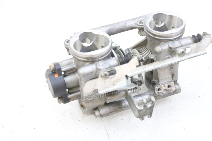 photo de CORPO FARFALLATO YAMAHA TDM ABS 900 (2002 - 2014) - Dettaglio del componente