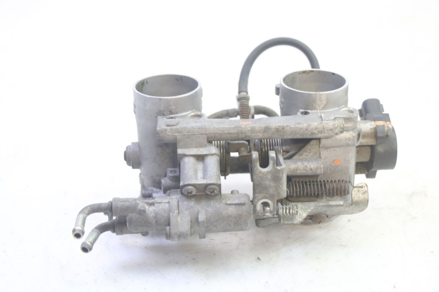 photo de CORPO FARFALLATO YAMAHA TDM ABS 900 (2002 - 2014) - Altra angolazione